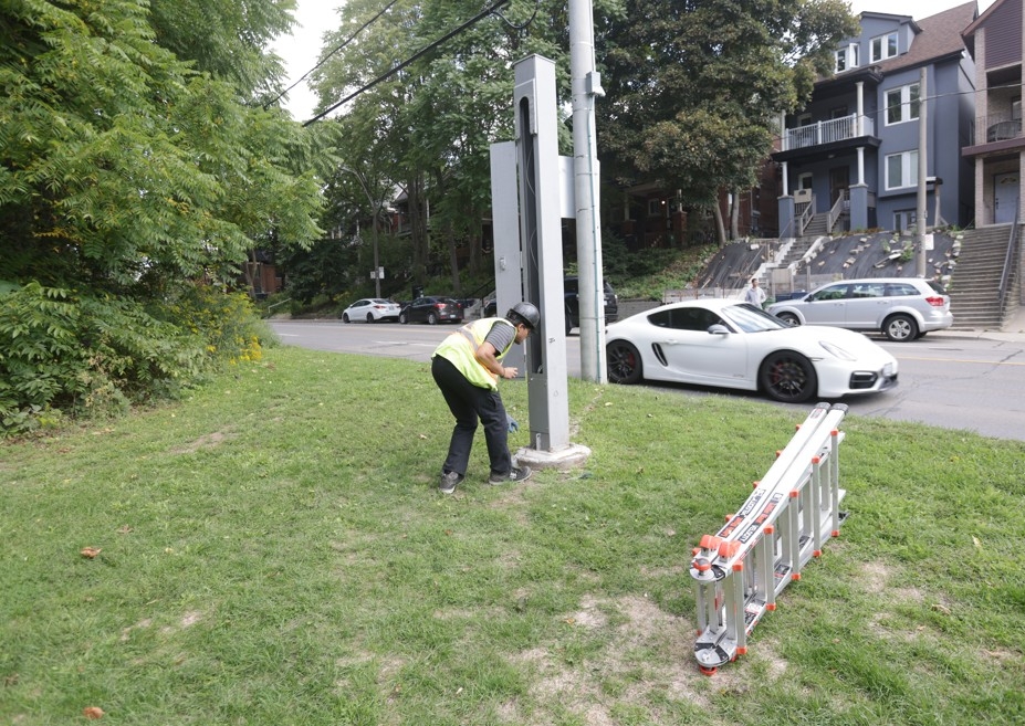 SPEED TRAP REVERSAL: Ontario Drivers Face $210M Calming Blitz!