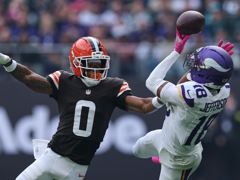 Troca Bombástica na NFL! Jaguars e Browns Chocam com Negociação de Cornerbacks Estelares!