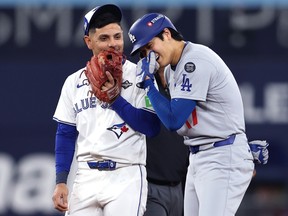 Shohei Ohtani ব্লু জেসের ভক্তদের উপহাসকারী স্লোগান নিয়ে মজা করে Shohei Ohtani ব্লু জেসের ভক্তদের উপহাসকারী স্লোগান নিয়ে মজা করে