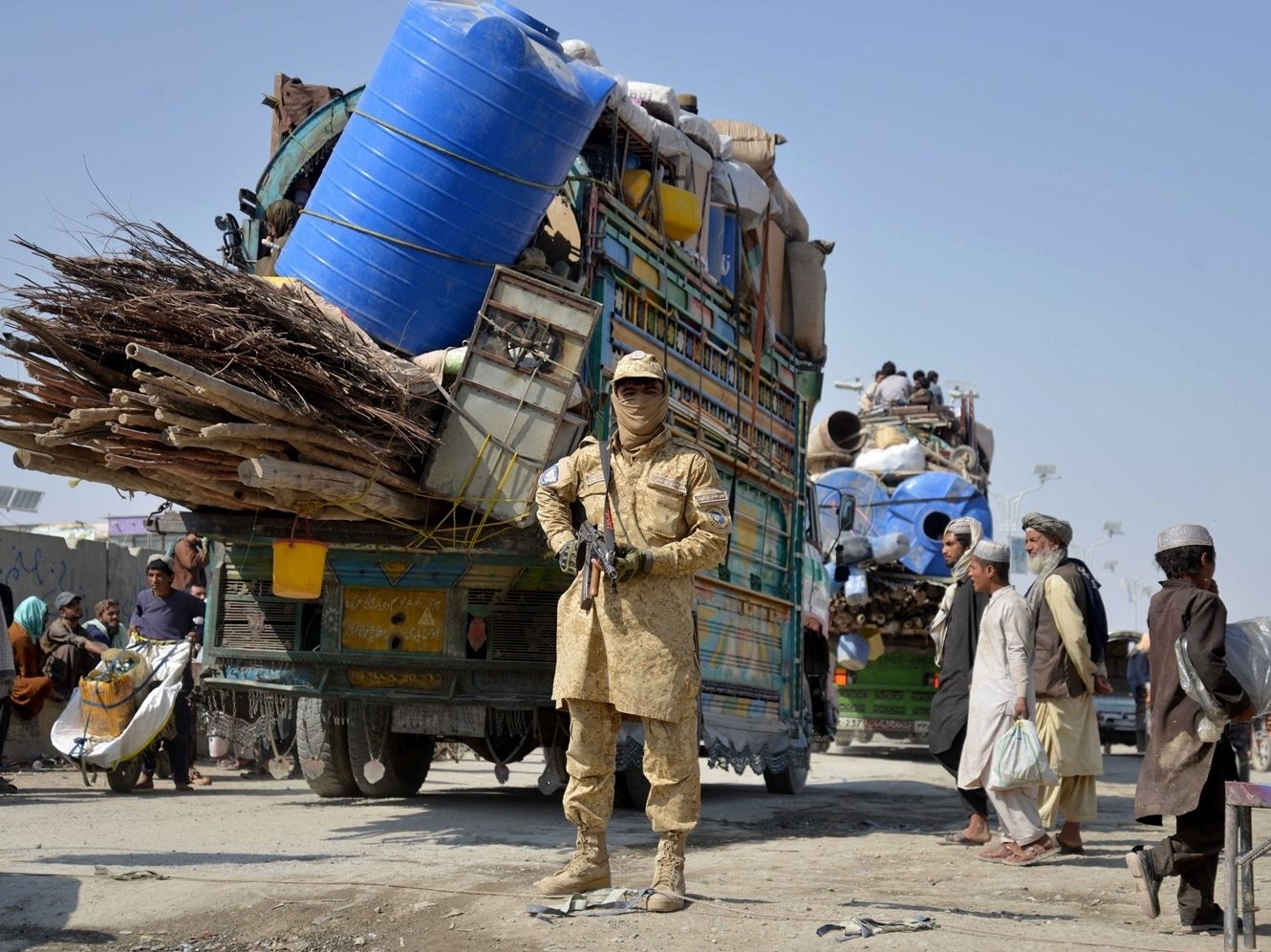 Pakistan, Afghanistan hold 3rd day of peace talks as border tensions test ceasefire