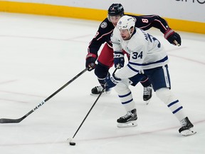 ম্যাপেল লিফের মধ্যমতা রোধ করার পথে সম্ভাব্য শক্তিবৃদ্ধি রয়েছে ম্যাপেল লিফের মধ্যমতা রোধ করার পথে সম্ভাব্য শক্তিবৃদ্ধি রয়েছে