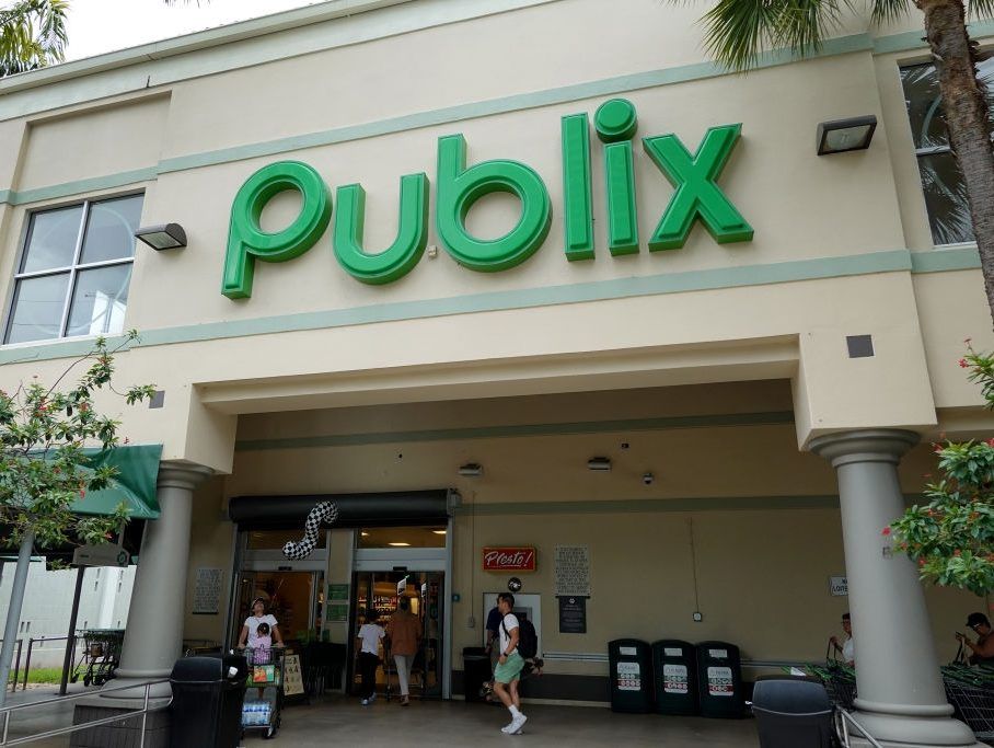 Florida grocery chain Publix allowing customers to openly carry guns
