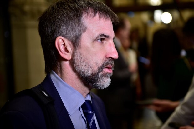 Guilbeault praises CBC’s plans to boost local news coverage