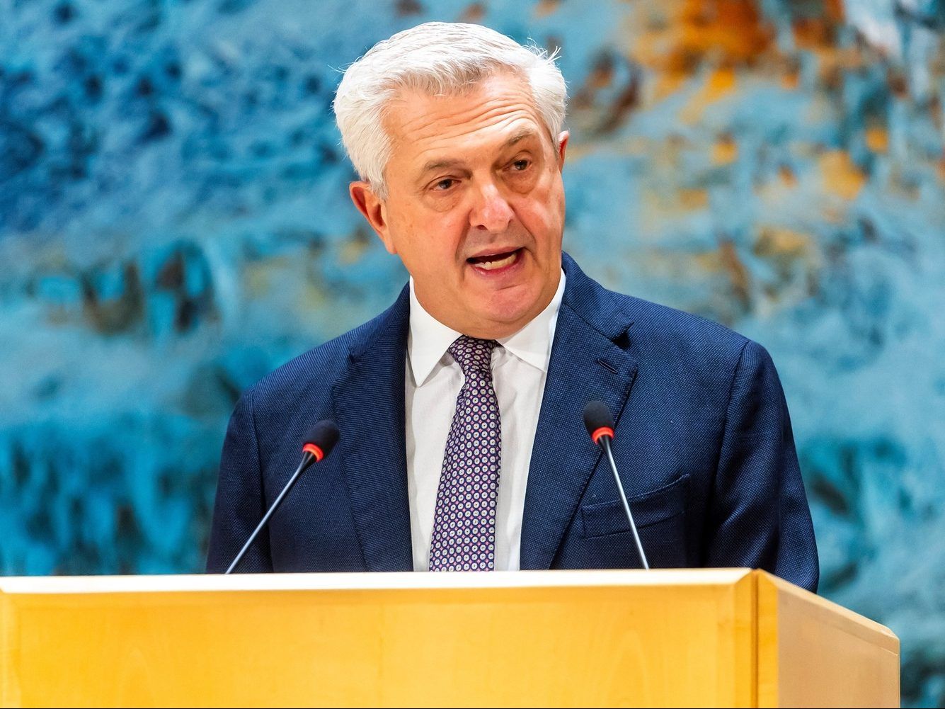 UN refugee agency chief suggests U.S. deportation practices violate law