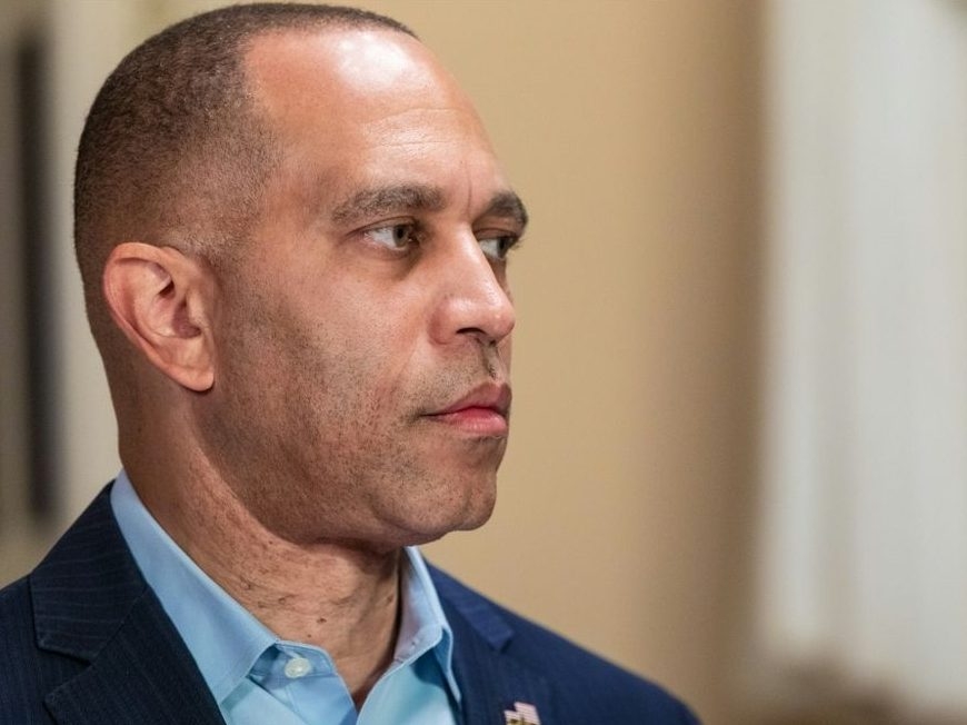 Man pardoned after storming Capitol charged with threatening to kill Democrat