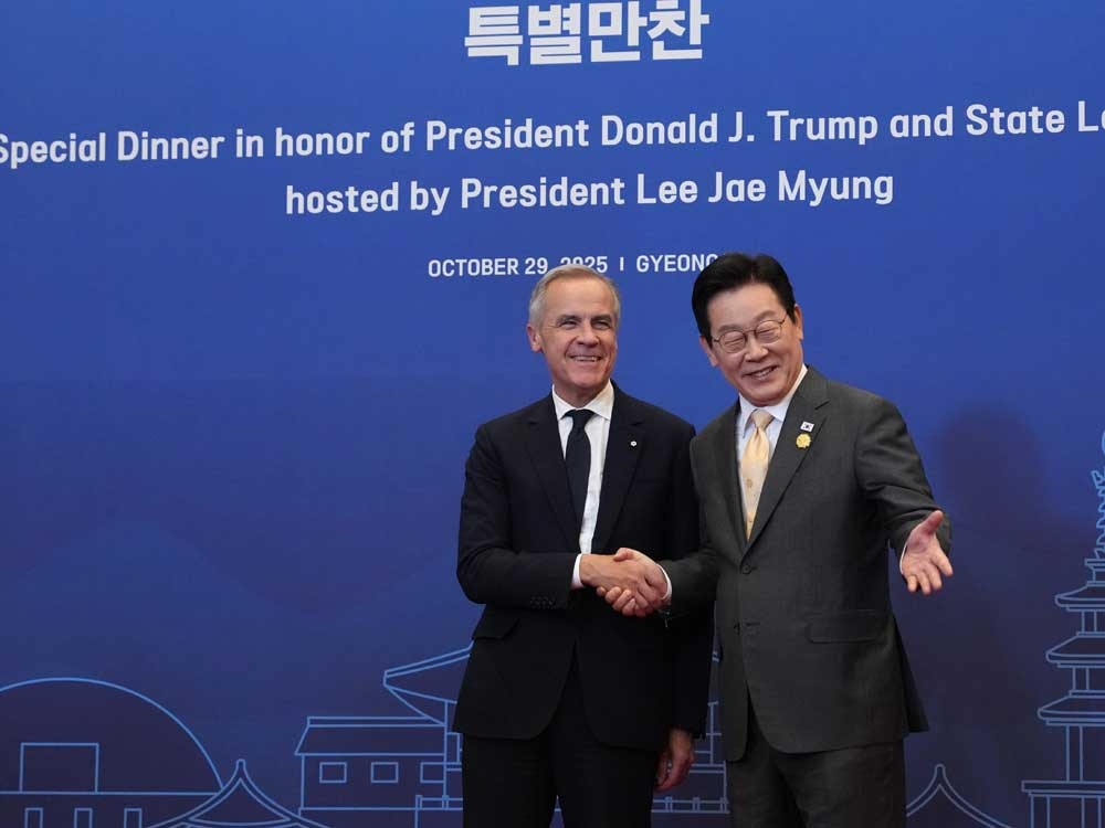 TRUMP & CARNEY'S SECRET SUMMIT: What Just Happened?!