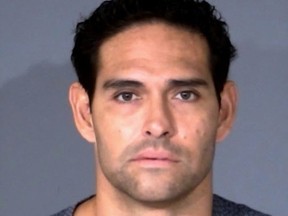 101225-Mark_Sanchez-Knife