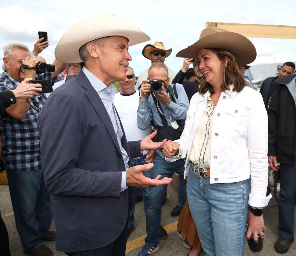 B.C. premier rules out lawsuit over pipeline deal, but warns proposal puts other projects at risk