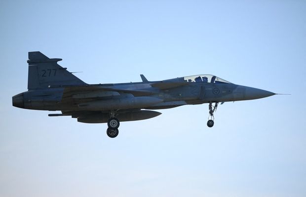 Made-in-Canada fighter jets could spark 10,000 jobs: Saab CEO