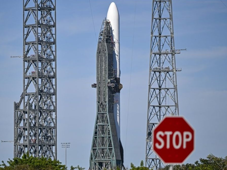  Amazon founder Jeff Bezos’s Blue Origin is among the private companies in the space race. (Miguel J. Rodriguez Carrillo/GETTY IMAGES NORTH AMERICA/AFP)