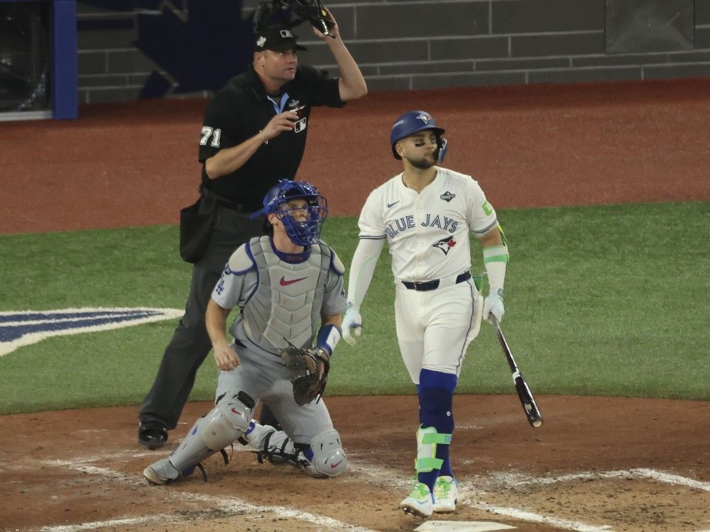Massive Bo Bichette homer gets Blue Jays up first in World Series Game 7