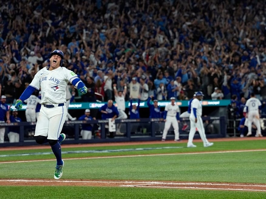 BLUE JAYS ERA IGNITES: LEGENDARY SEASON UNLEASHED!
