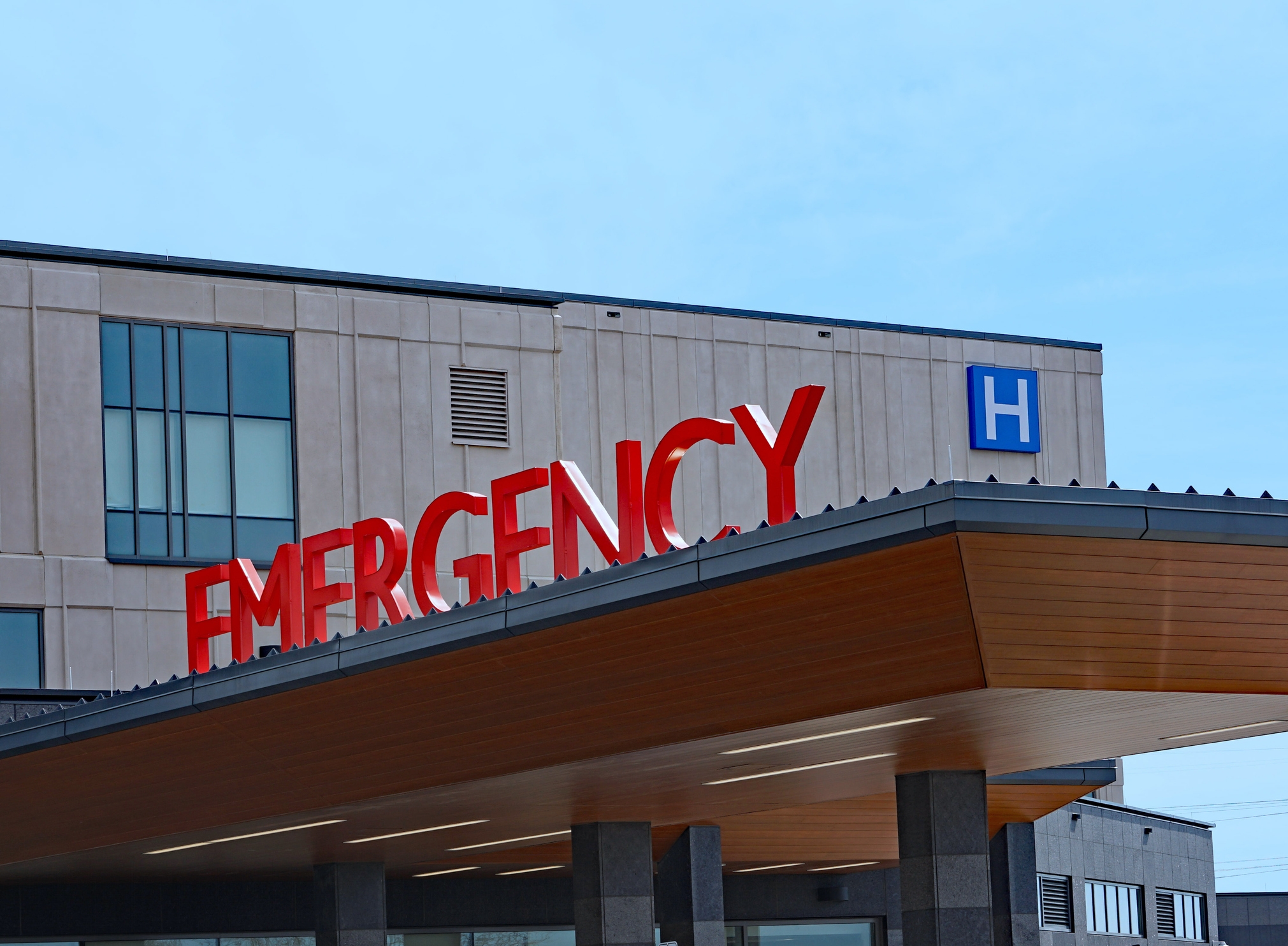CANADA'S ER NIGHTMARE: 20 HOURS & A LIFE ON THE LINE!
