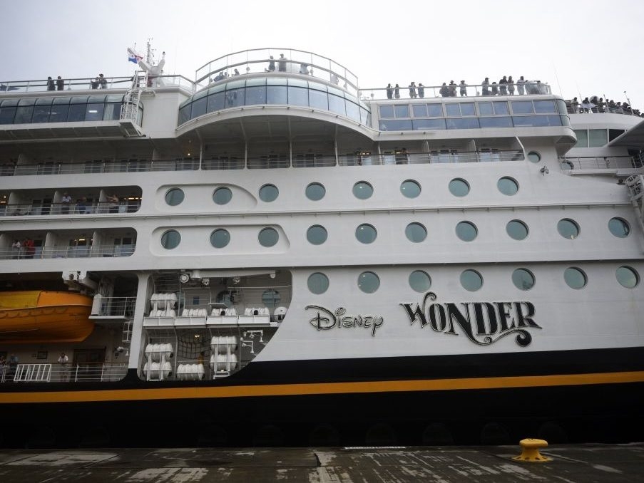 DISNEY NIGHTMARE: Passenger VANISHES at Sea – Search Called OFF!