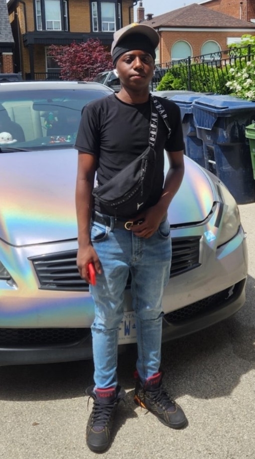  Jayshaun Williams, 16, of Toronto, is wanted for first-degree murder and other charges for the deadly home invasion in Vaughan where Abdul Aleem Farooqi, 46, was shot to death on Sunday, Aug.31, 2025.