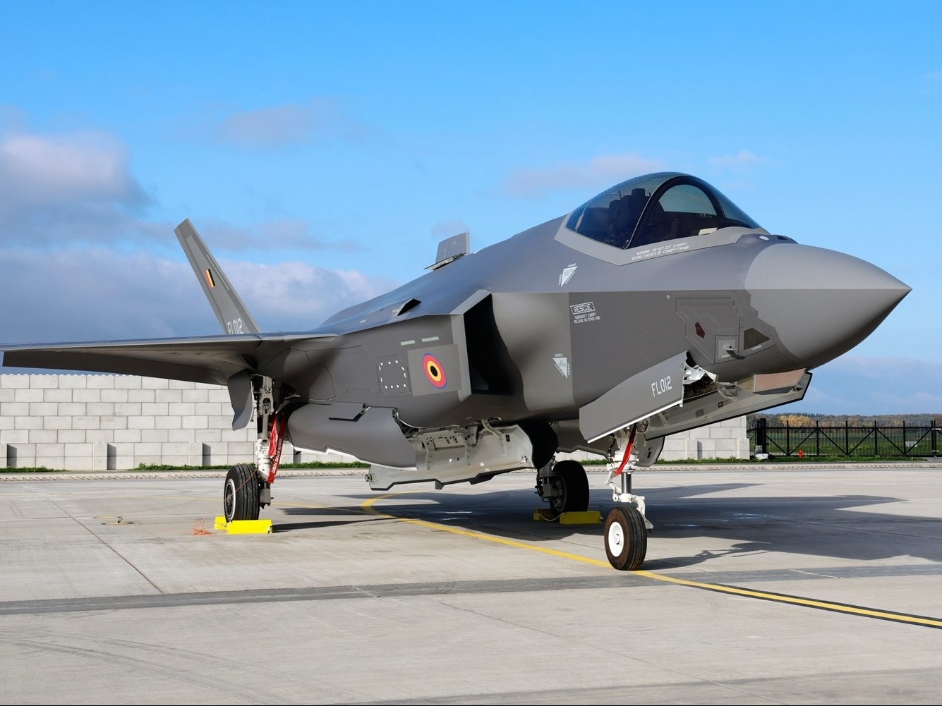 CARNEY'S JET GAMBLE: Canada's Defence Just PLUMMETED!