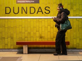 Dundas station