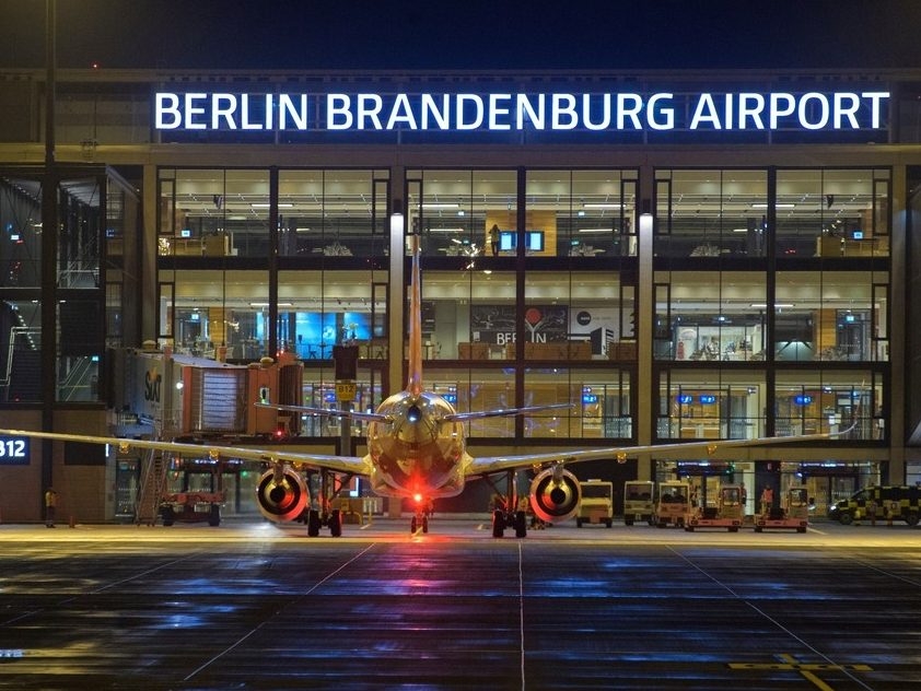 BERLIN AIRPORT SHUTDOWN: Drone Terror Grips Capital!