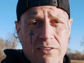 Jelly Roll shows off his new look.