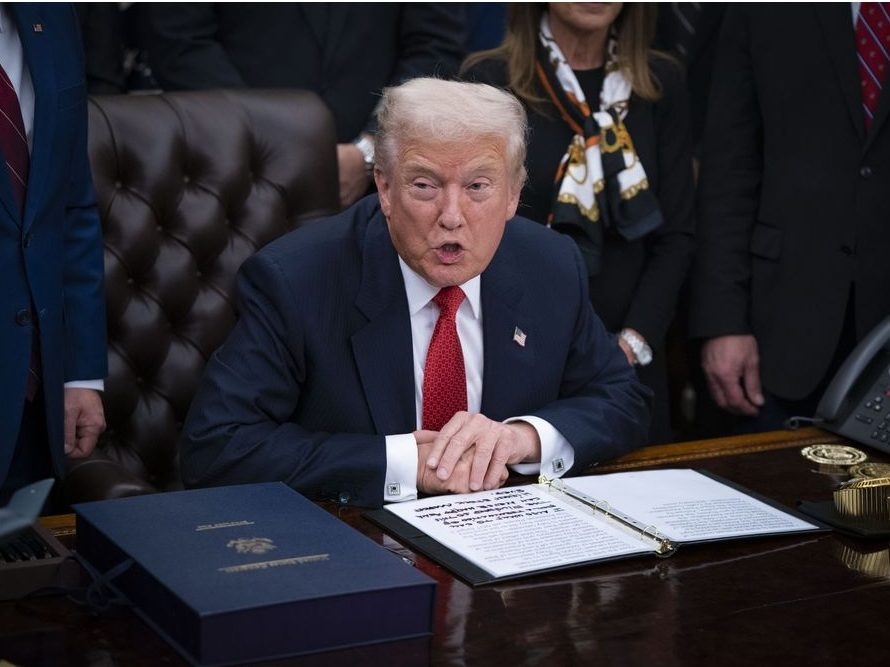 TRUMP'S MAGA EMPIRE CRACKS: Loyalty Shattered!