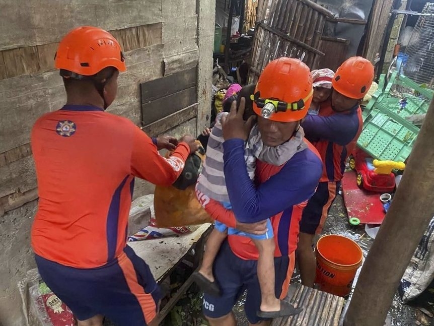 PHILIPPINES DEVASTATED: MILLION FLED AS FUNG-WONG UNLEASHES FURY!