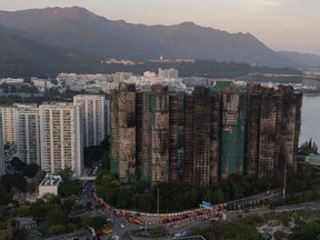 120625-Hong-Kong-Fire-Bamboo-Scaffolding-Explainer