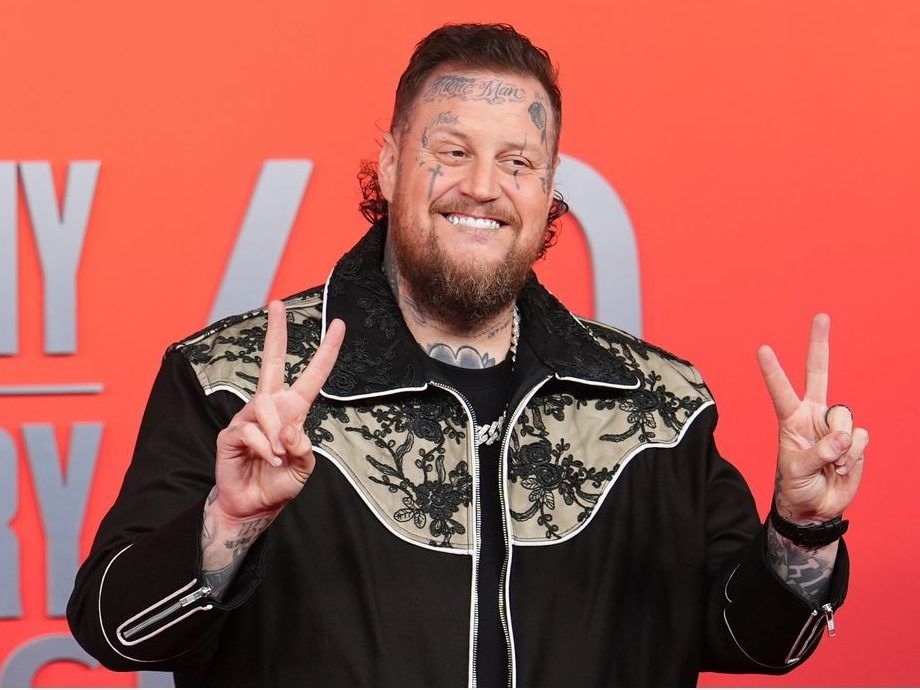 Tennessee governor pardons country star Jelly Roll