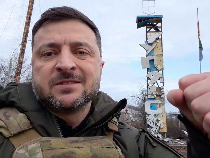 Russia and Ukraine trade attacks as U.S. and European officials prepare for peace talks