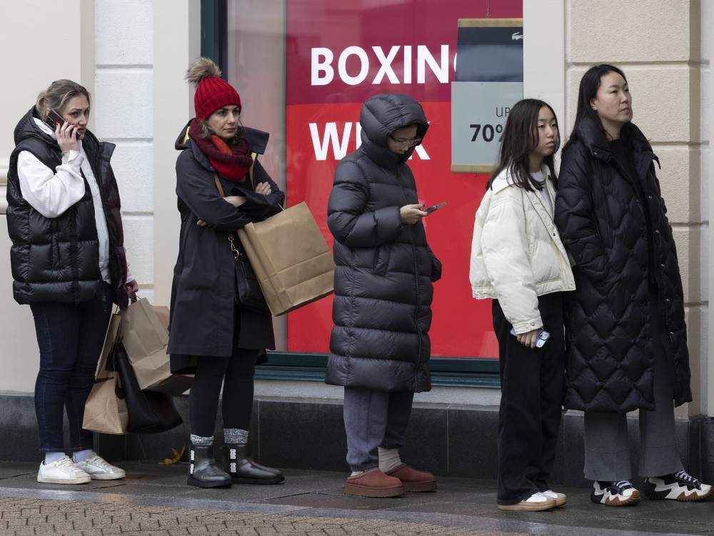 BOXING DAY BLOODBATH: Canadians STILL Spending Like Crazy!