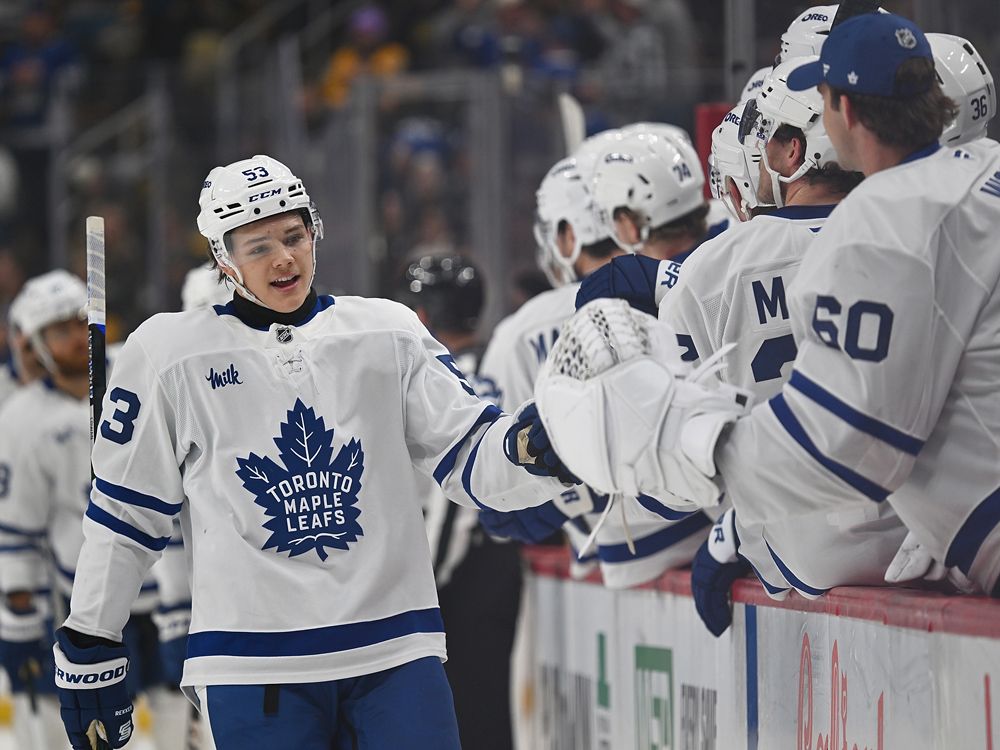Why Easton Cowan should be in Maple Leafs lineup, not healthy scratch