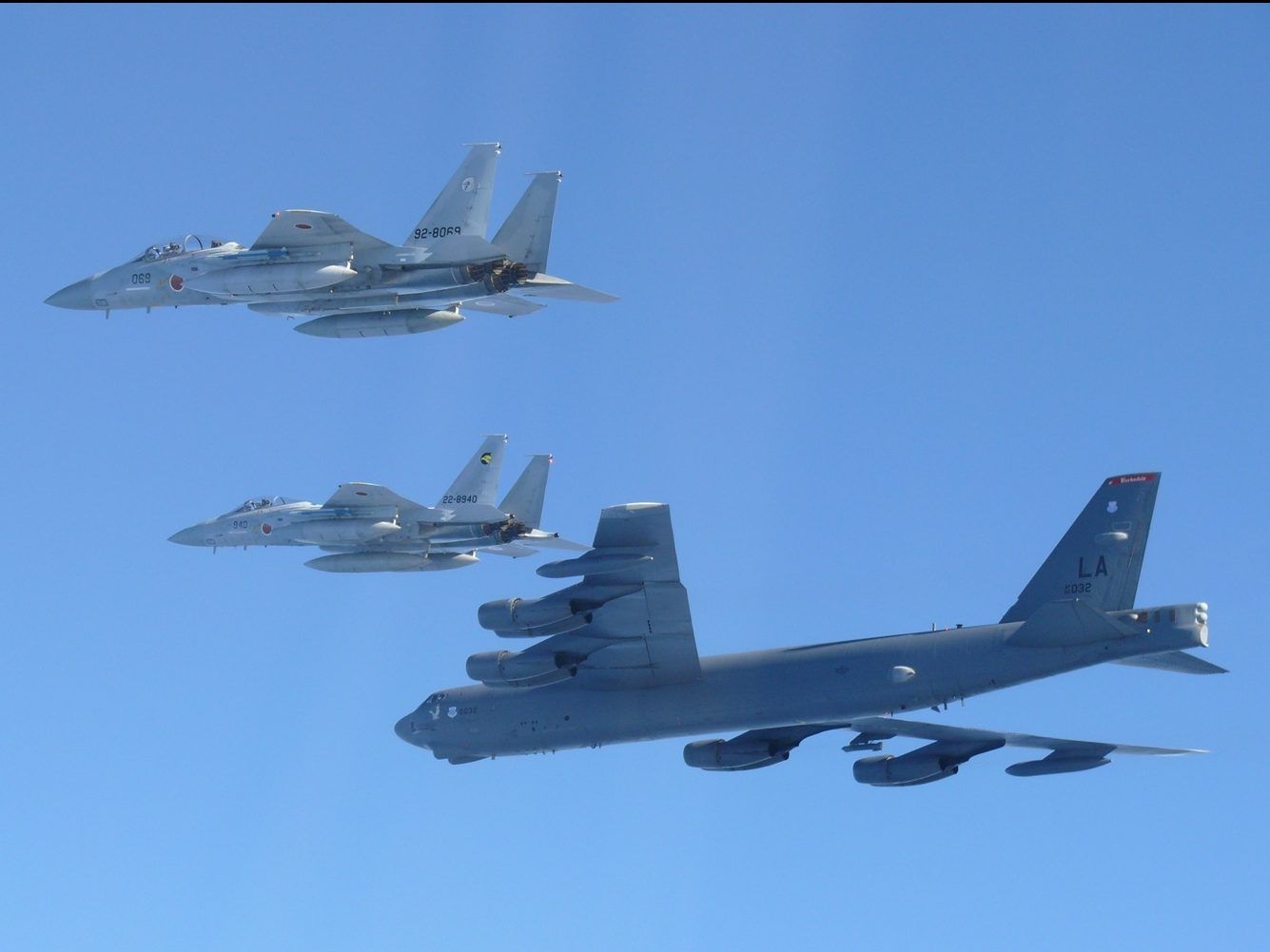 U.S., Japan hold joint flight drills as China increases military activity