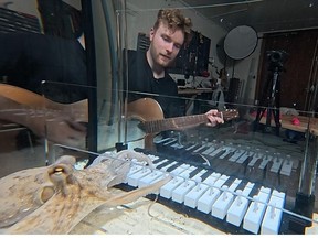 121025-octopus-piano_PORGYKSNUBBDPPYCFE45G5EHZ4