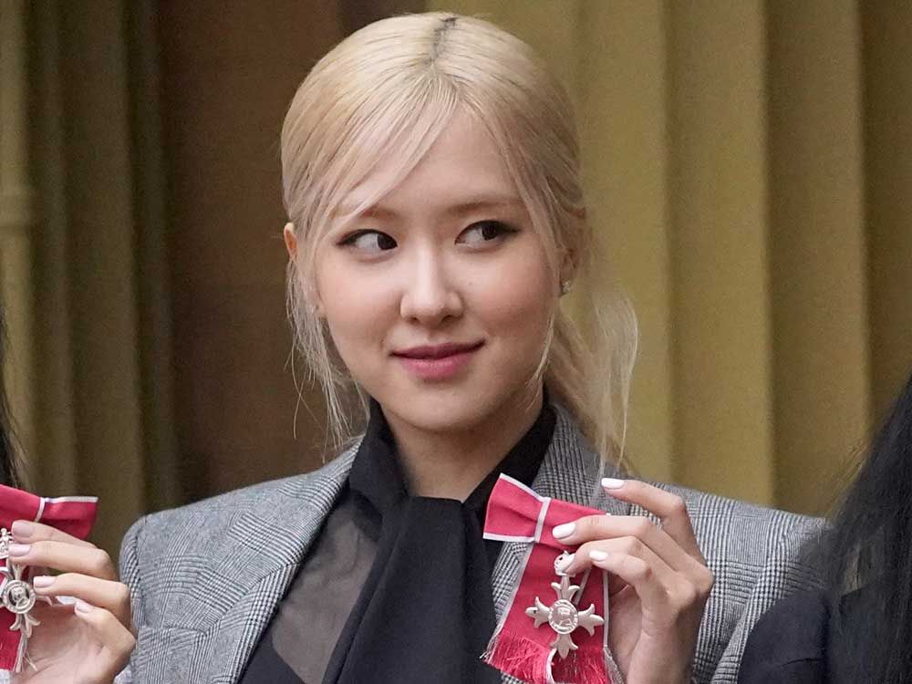 Rose and Bruno Mars' 'APT.' tops Apple Music’s 2025 songs chart