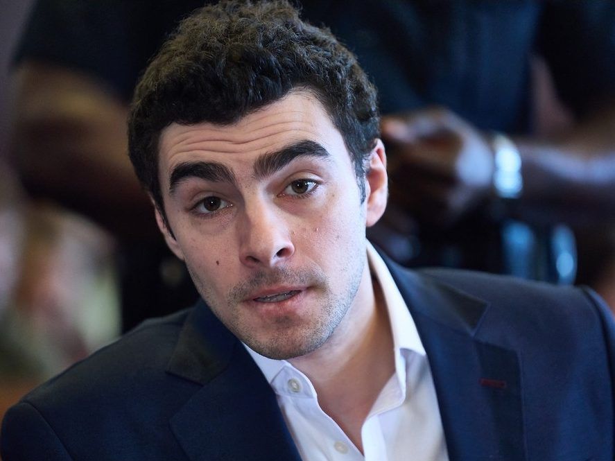 Mangione‘s lawyers say Bondi has prior ties to UnitedHealthcare