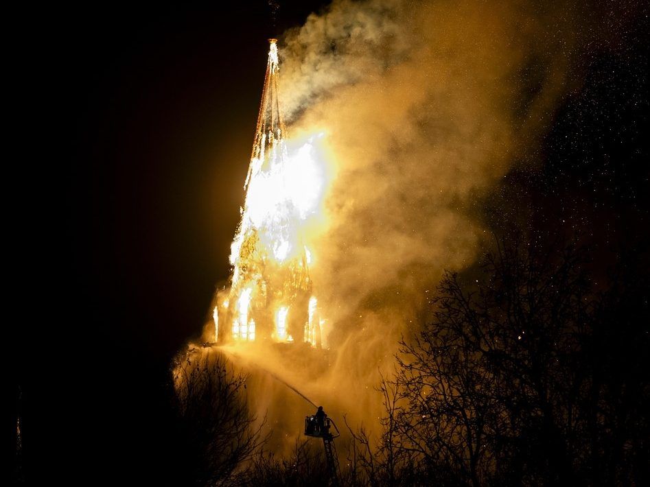 Blaze burns historic Dutch church amid New Year's violence