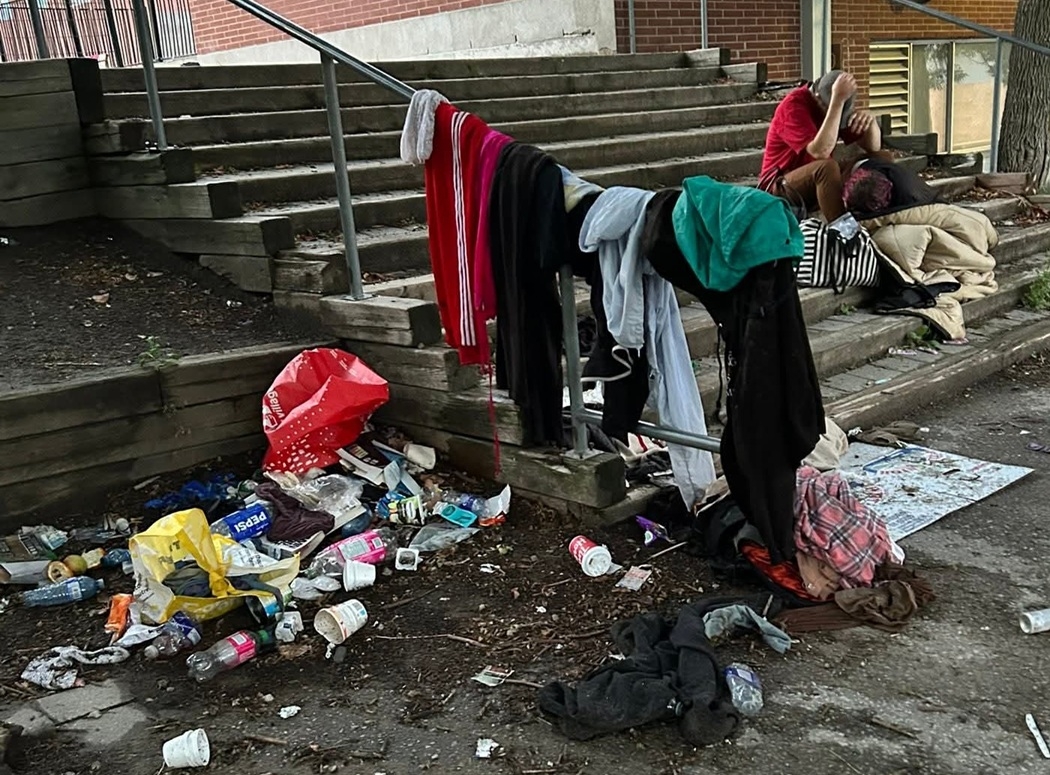 TORONTO'S LAKESHORE SHELTER: DEMAND ITS SHUTDOWN NOW!