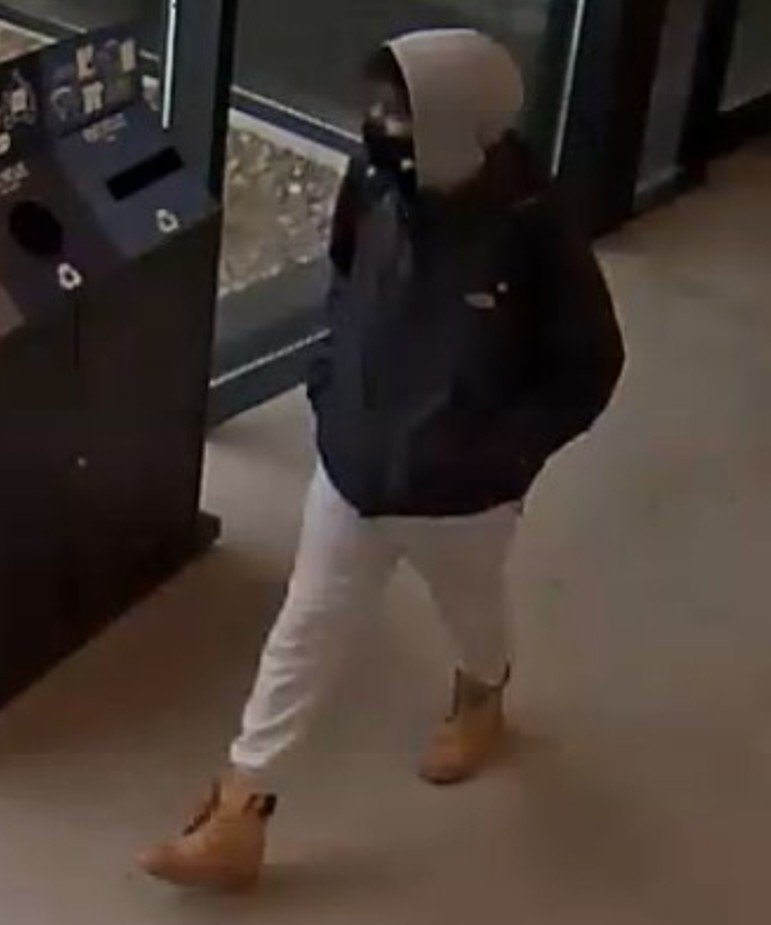  A man believed to be Babatunde Afuwape, 28, was on University of Toronto Scarborough Campus for about an hour before he allegedly killed student Shivank Avasthi, 20, on Tuesday, Dec. 23, 2025.