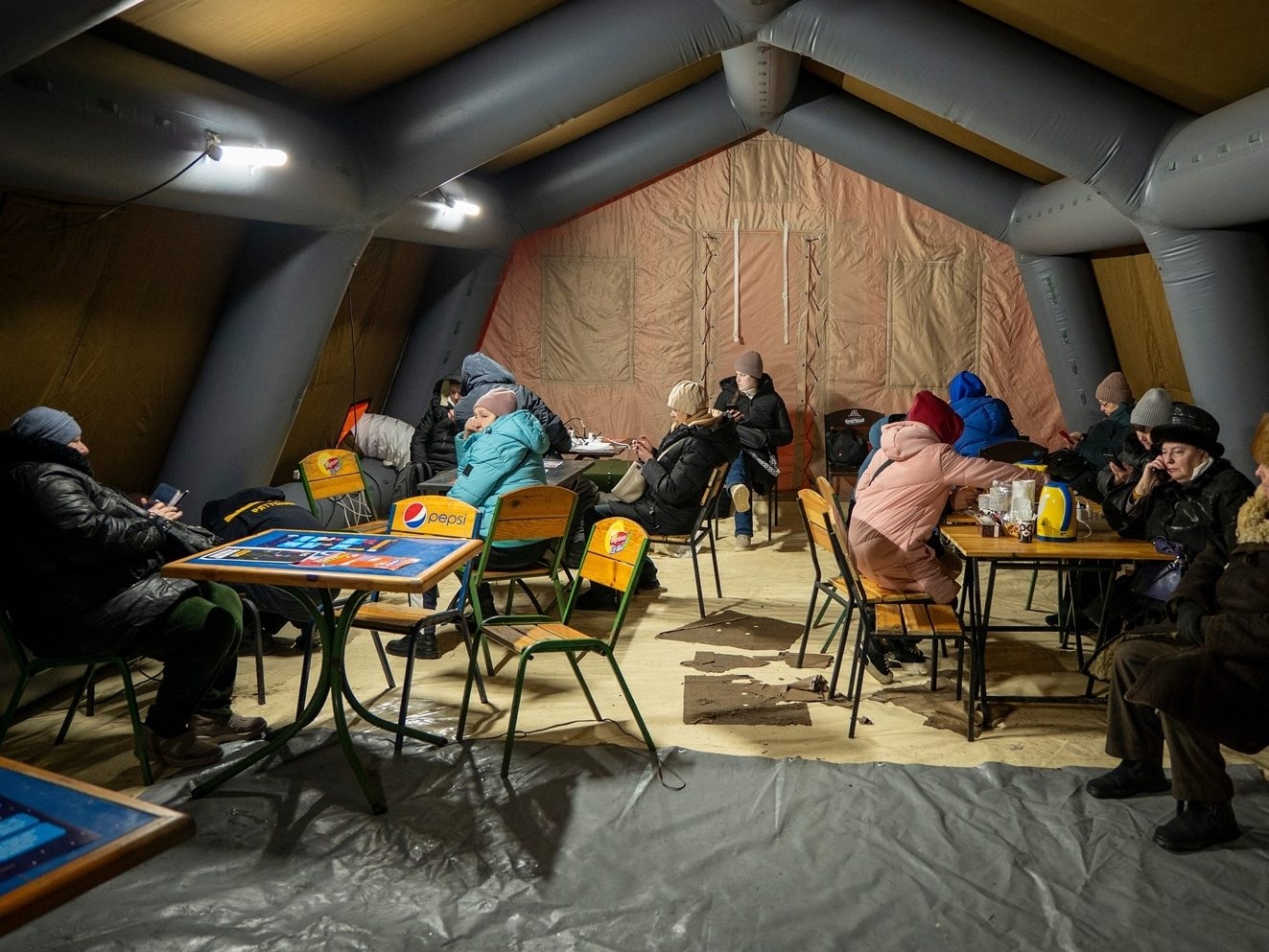 UKRAINE PLUNGED INTO DARKNESS: RUSSIA'S ICY ASSAULT ESCALATES!