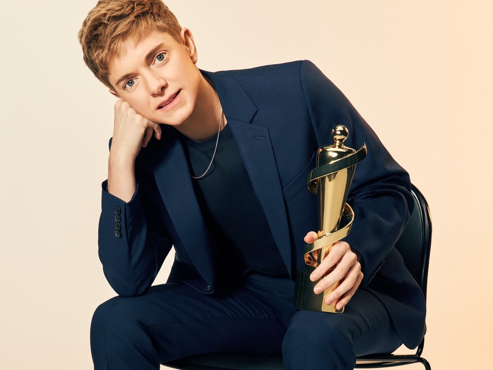 JUNOS SHOCKED: Mae Martin Unleashes Canadian Takeover!