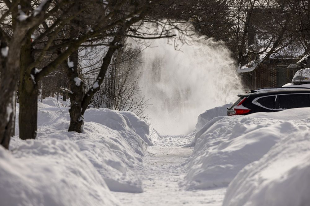 Toronto to 'focus on residential street snow removal' through weekend