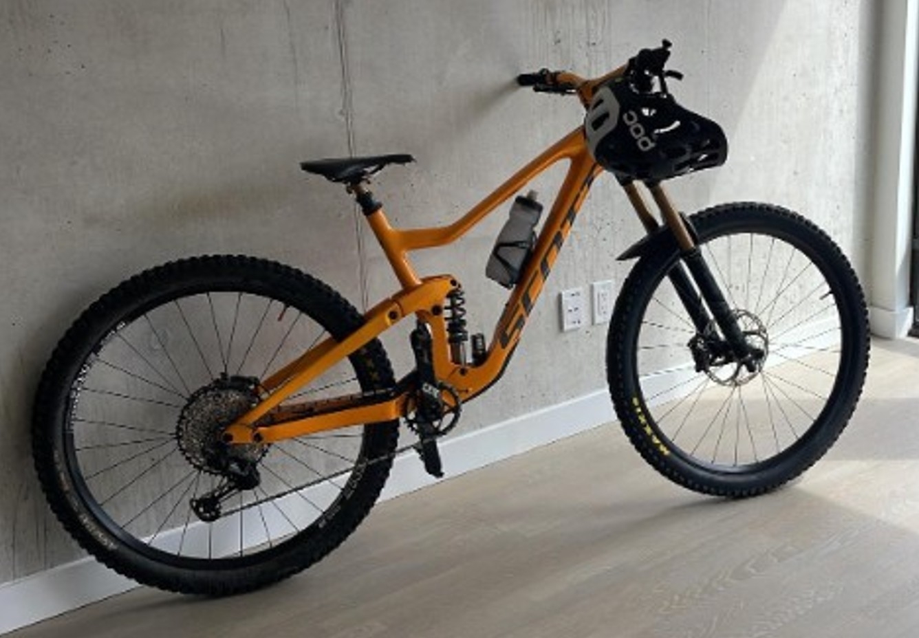  This orange Scott mountain bike valued at $13,000 was amonth property stolen when a man broke into storage lockers at a Leslieville condo on Monday, Jan. 19, 2026.