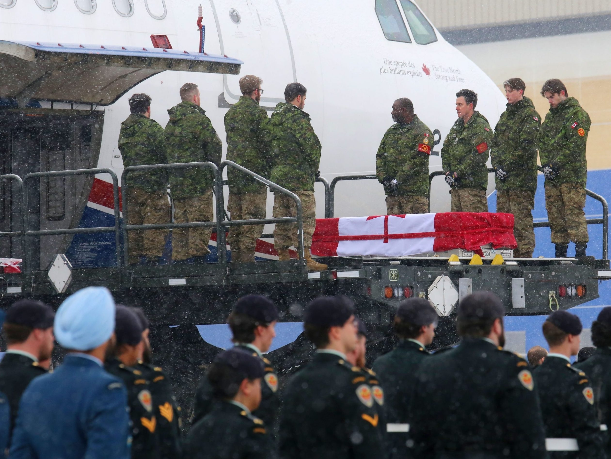 HERO'S RETURN SHATTERS HEARTS: Highway of Heroes Stood Still.
