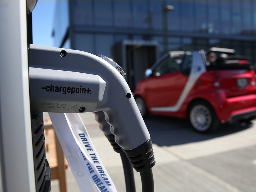 Federal government to spend $84M on 8,000 new EV charging ports in Canada
