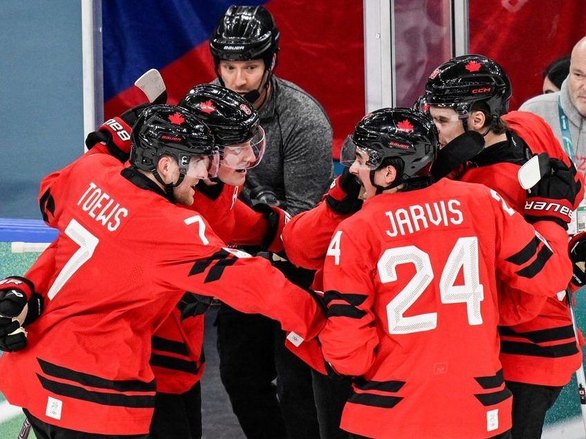 Ontario schools to let students watch Team Canada hockey games: Ford