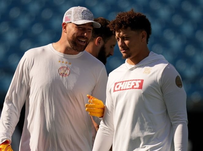 KELCE & MAHOMES: MEGA-STARS IN LEGAL WAR!