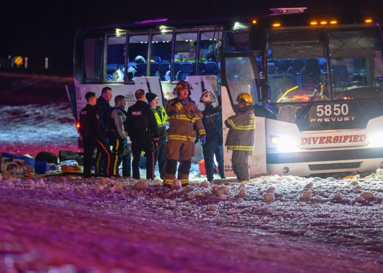 Church group bus rollover in Alberta kills woman, injures 22 people