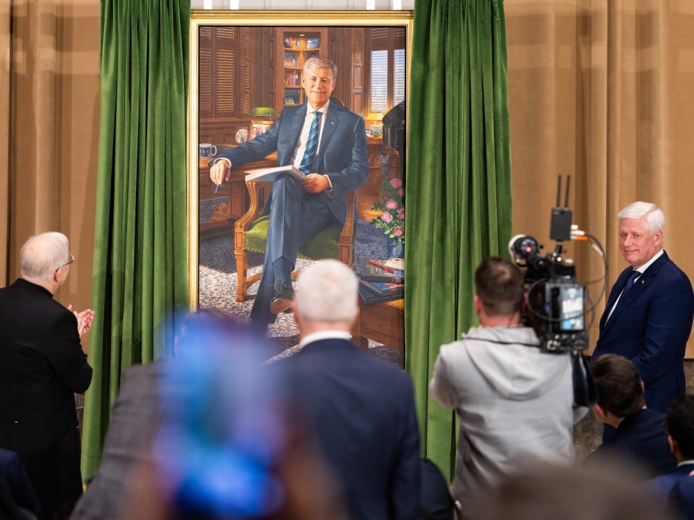 HARPER'S REVENGE: Portrait Drops After 20 Years – You Won't Believe What They Captured!