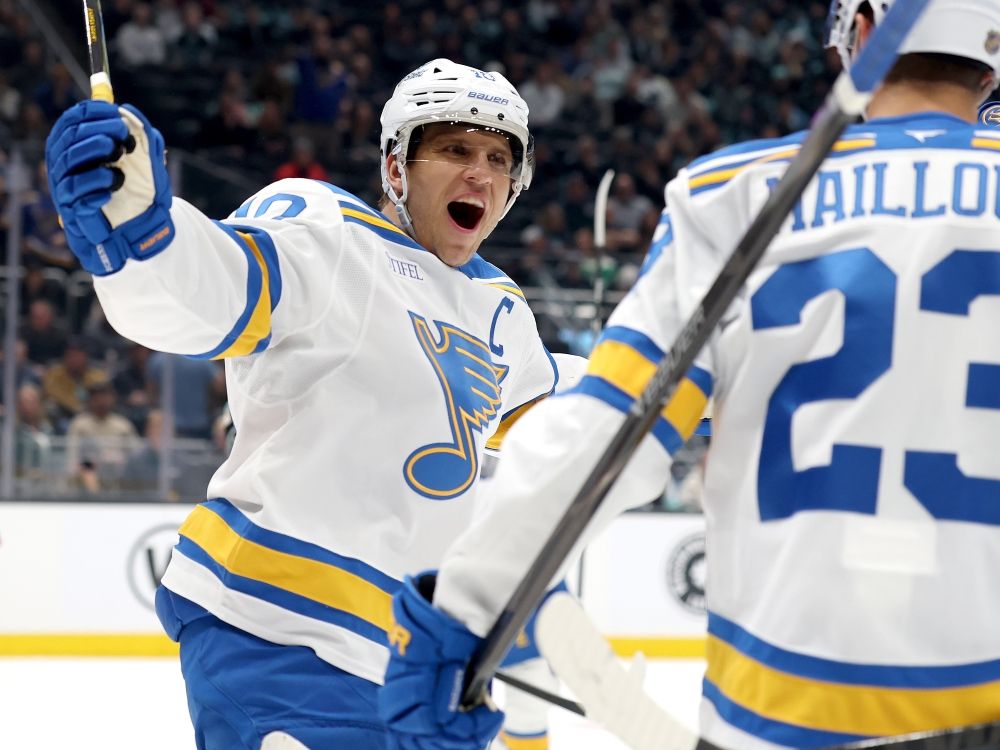 NHL TRADE TRACKER: Blues trade captain Brayden Schenn to Islanders, Lightning bring back Corey Perry