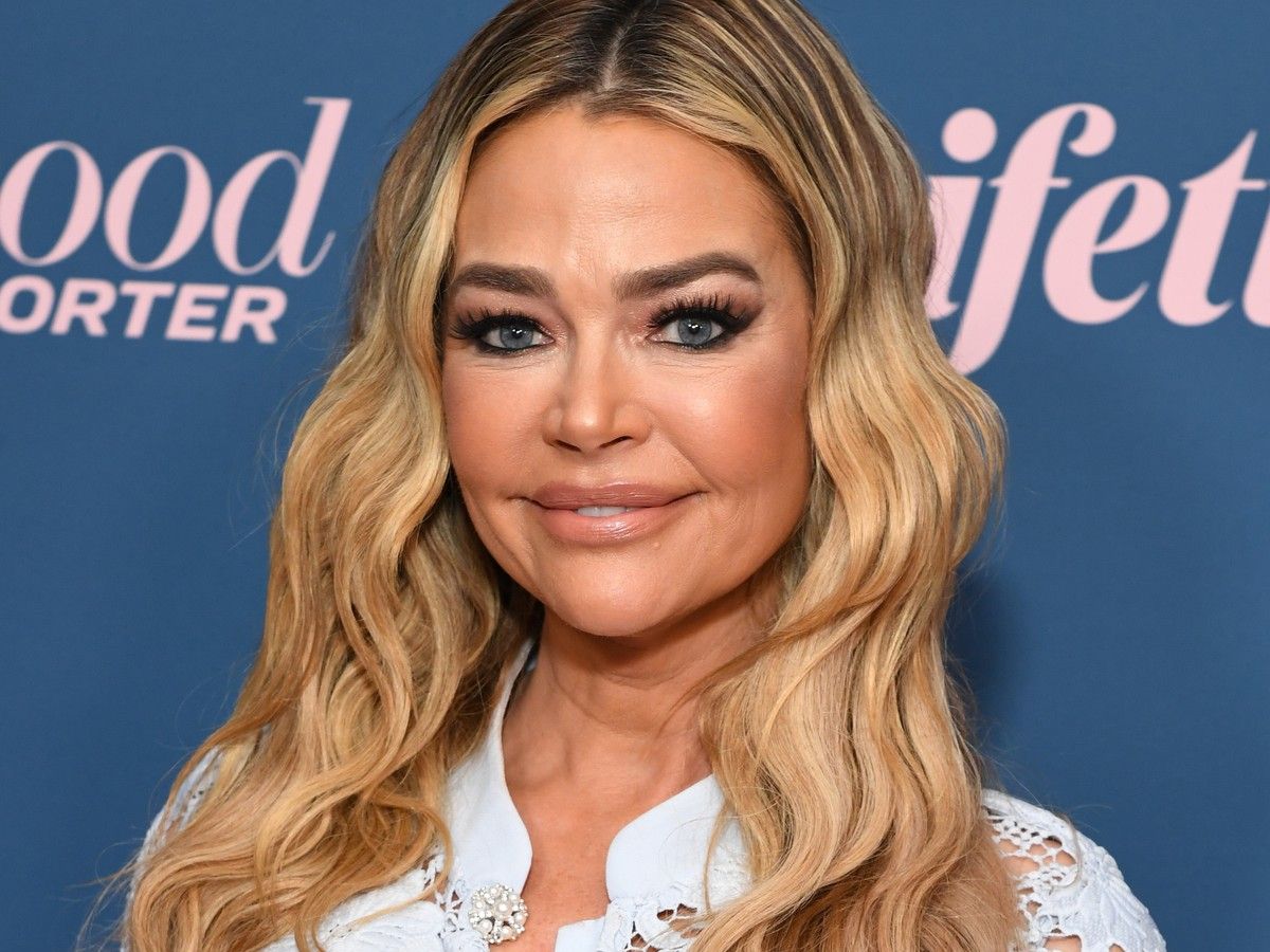 Denise Richards attends The Hollywood Reporter's Women In Entertainment Gala Presented By Lifetime on Dec. 7, 2022 in Los Angeles.