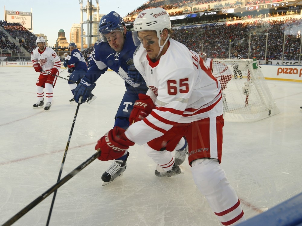 LEAFS MANIA EXPLODES: Rogers Centre ICE HOCKEY?!